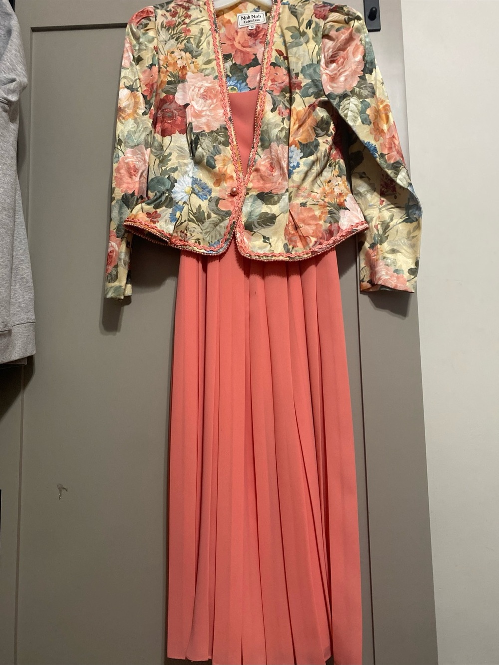 Vtg Nah Nah Collection Coral Pleated Maxi Dress with Floral Jacket